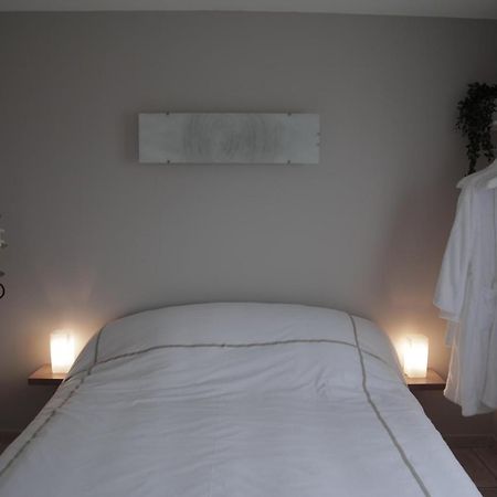 Au Doux Repos Bed & Breakfast Lucbardez-et-Bargues Ngoại thất bức ảnh